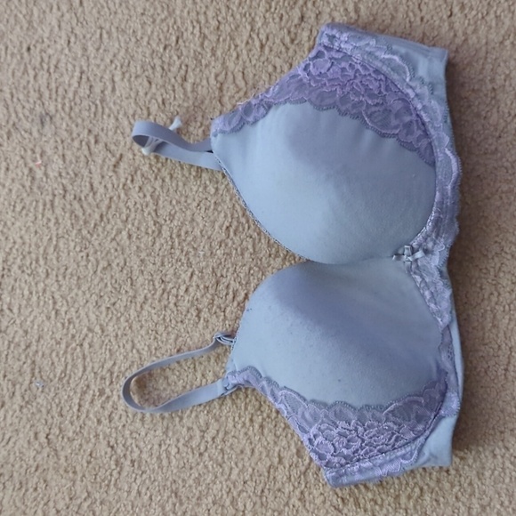 Motherhood Maternity Intimates Lace Nursing Bra No Wires Size 34D - Picture 1 of 10